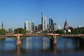 Skyline von Frankfurt am Wasser